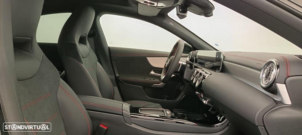Mercedes-Benz CLA 220 d AMG Line Aut. - 25