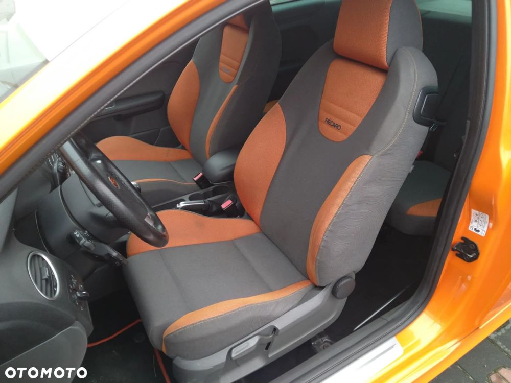 Ford Focus ST - 7