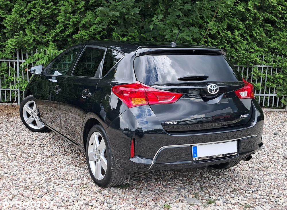Toyota Auris 1.6 Premium Start - 25