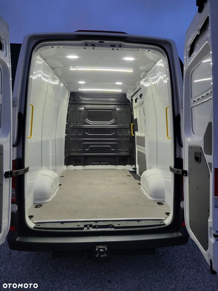 Volkswagen CRAFTER - 16