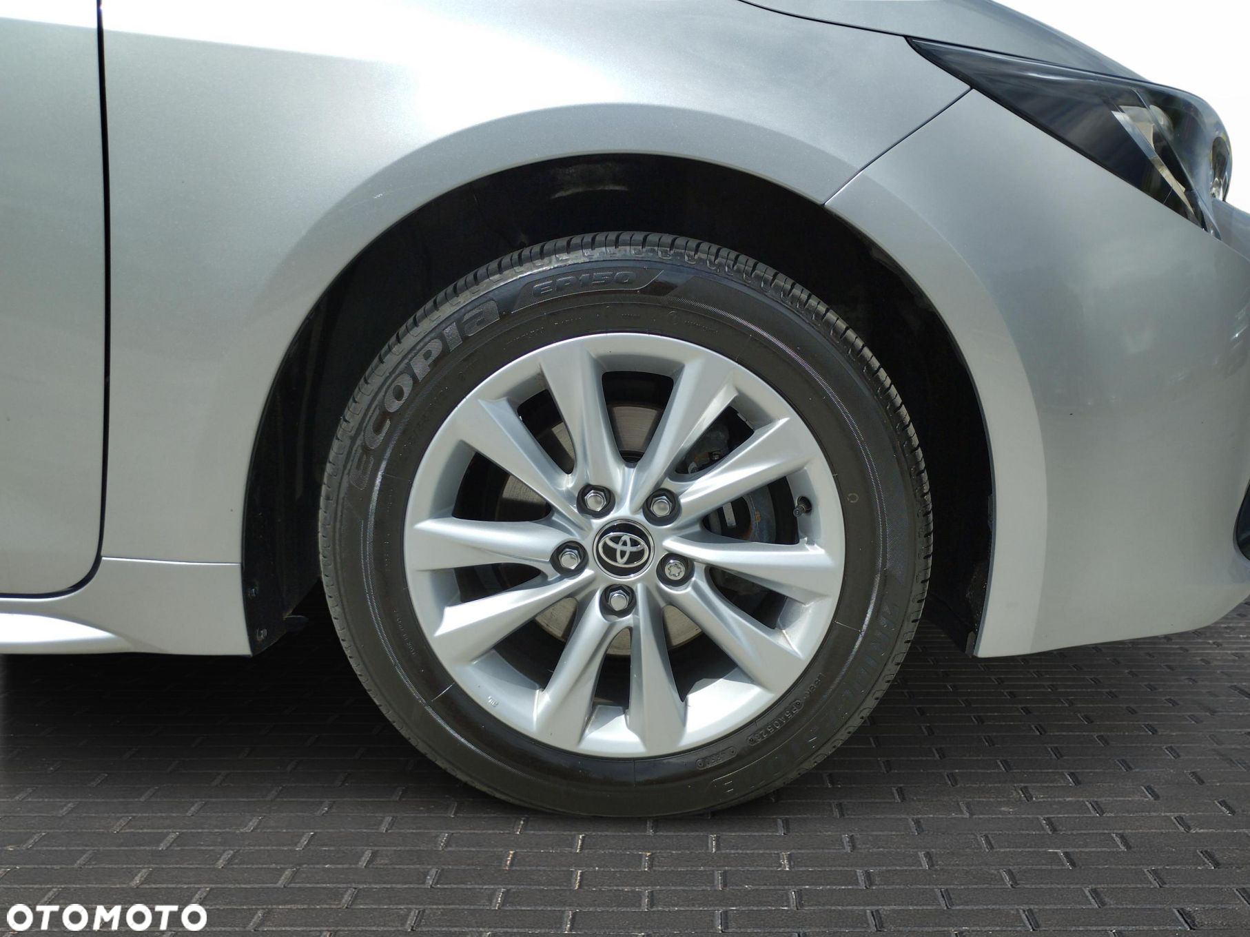 Toyota Corolla - 10