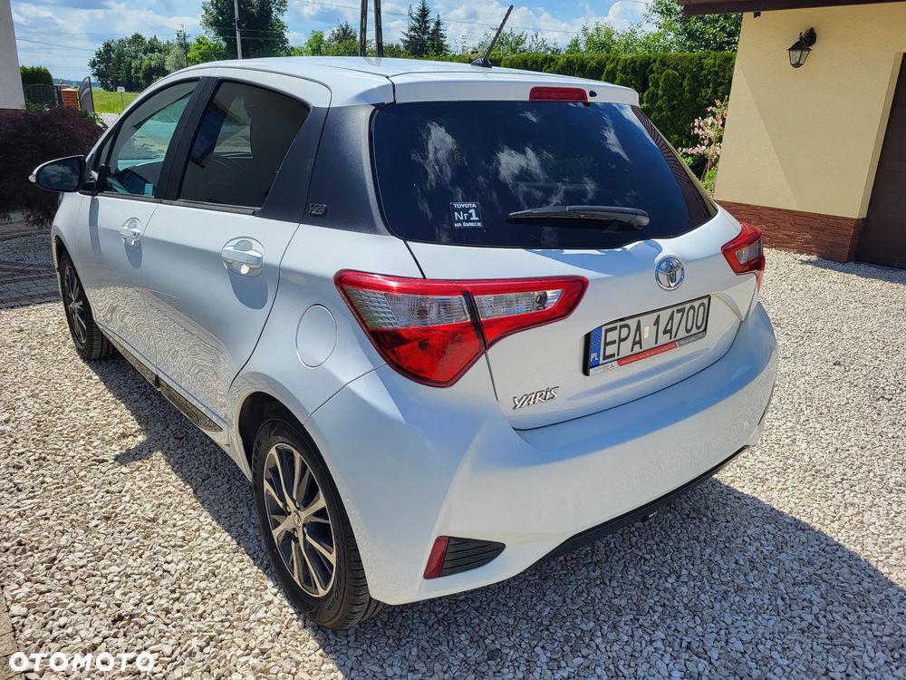 Toyota Yaris 1.5 Premium - 6