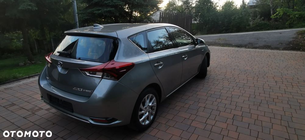 Toyota Auris - 11