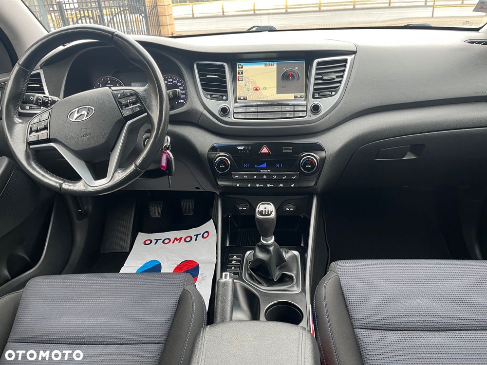 Hyundai Tucson blue 1.7 CRDi 2WD Intro Edition - 11