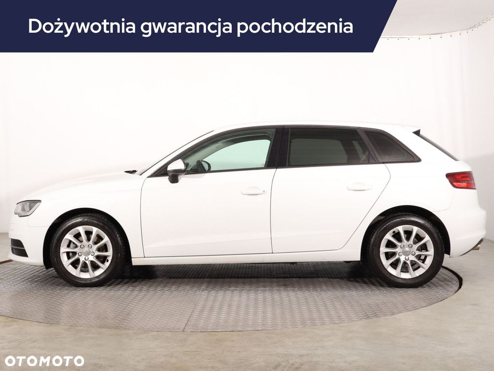 Audi A3 Sportback - 4