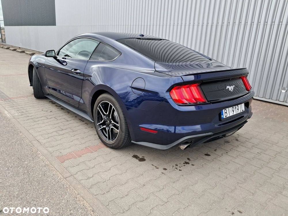 Ford Mustang - 11