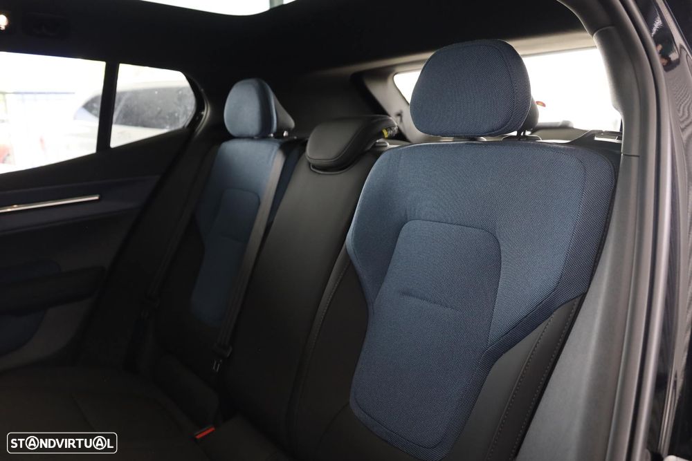 Volvo EX30 Twin Motor Performance AWD Ultra - 8