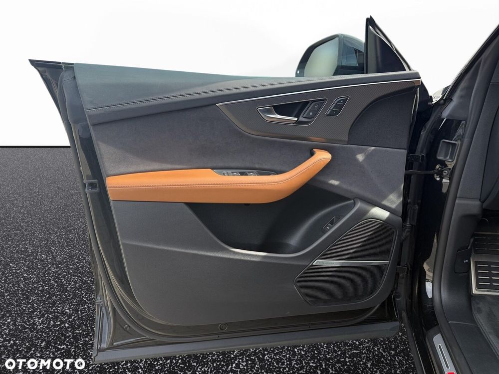 Audi RS Q8 TFSI Quattro Tiptronic - 10