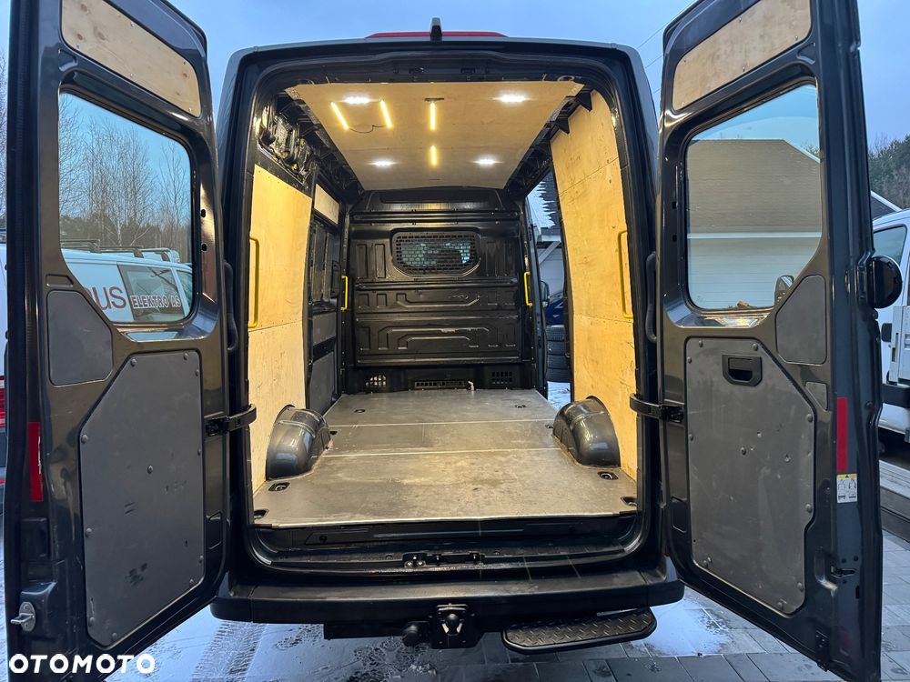 Volkswagen Crafter - 16
