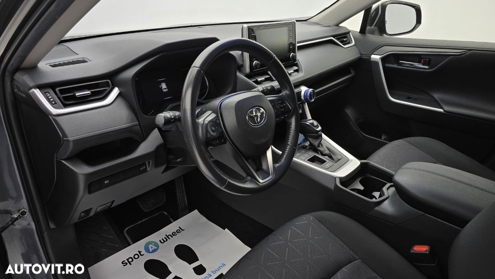 Toyota RAV4 - 13