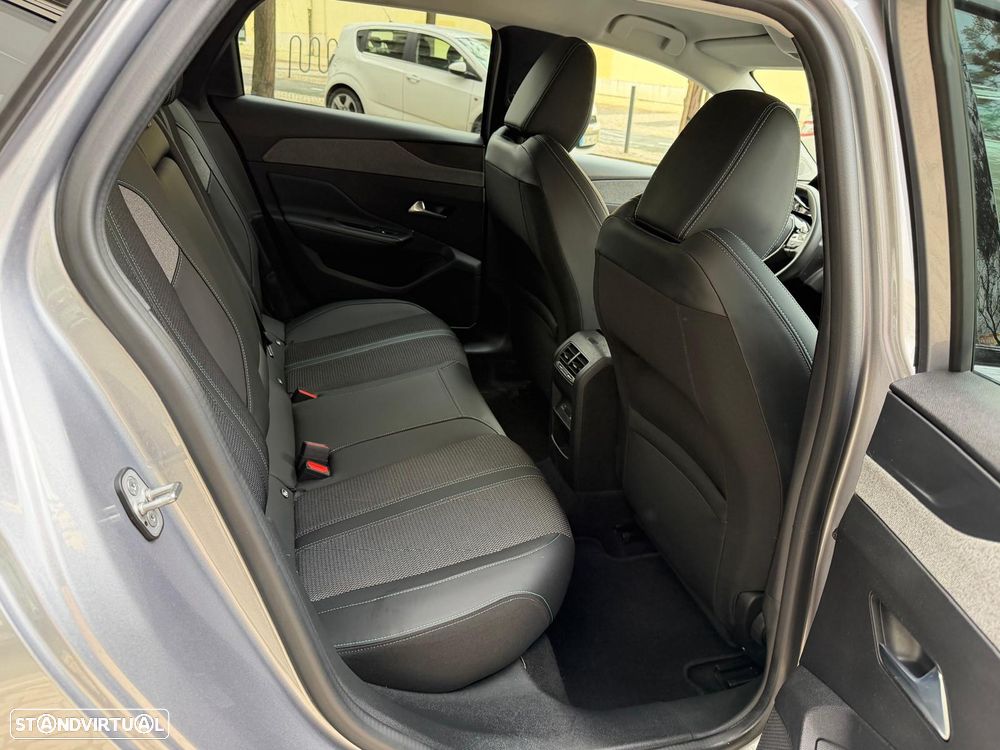 Peugeot 308 SW 1.5 BlueHDi Allure EAT8 - 23