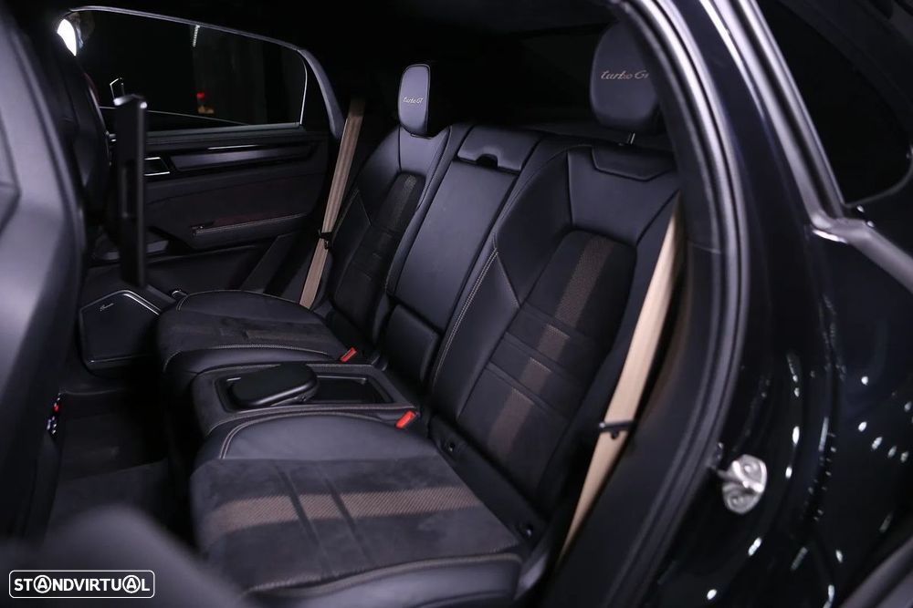 Porsche Cayenne Turbo GT - 18