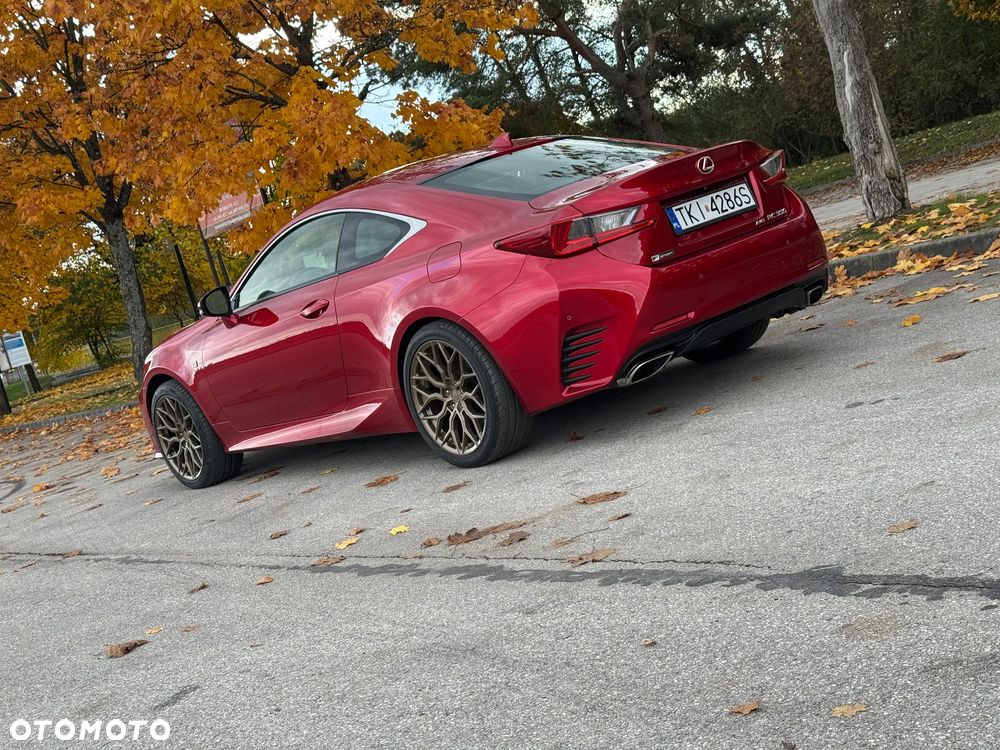 Lexus RC - 9