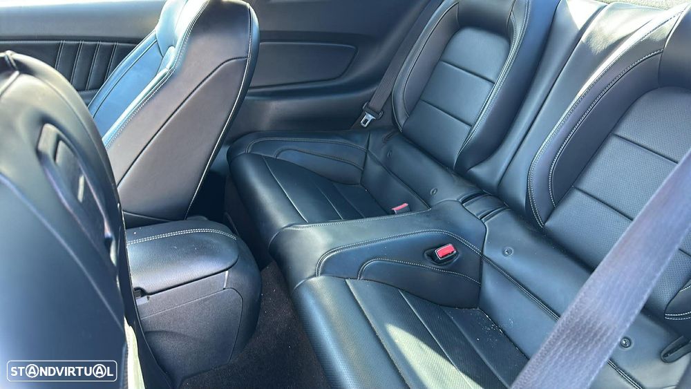 Ford Mustang 2.3 Eco Boost - 12