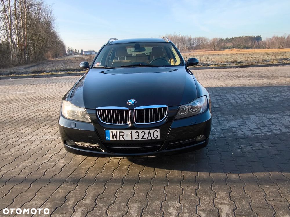 BMW Seria 3 330xi - 11