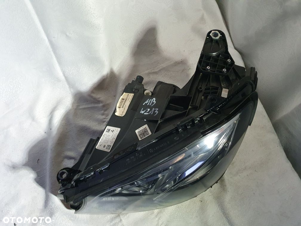 Lampa lewa Mercedes w213 MultiBeam EUROPA e klasa przód - 4