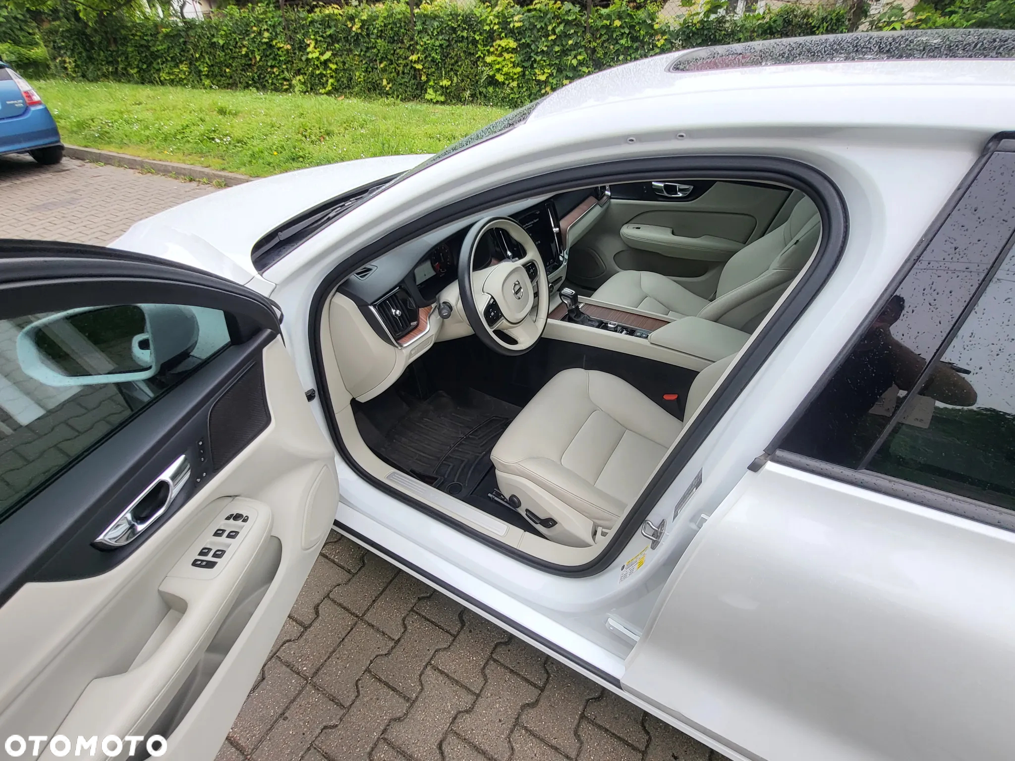 Volvo S60 T6 AWD Momentum Pro - 16