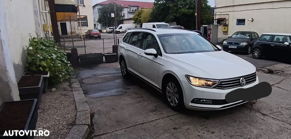 Volkswagen Passat Variant 1.6 TDI SCR BlueMotion Trendline - 6