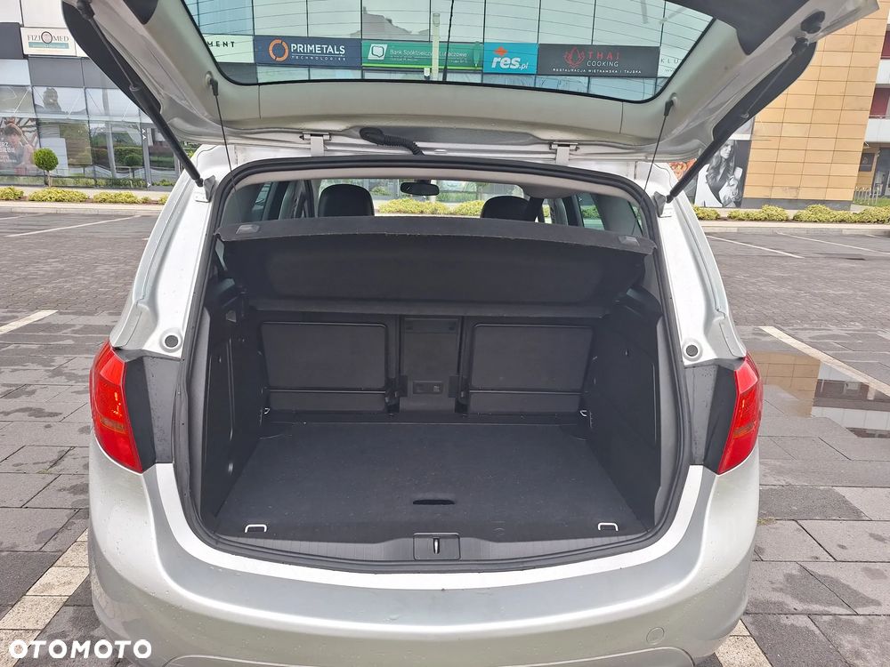 Opel Meriva - 12