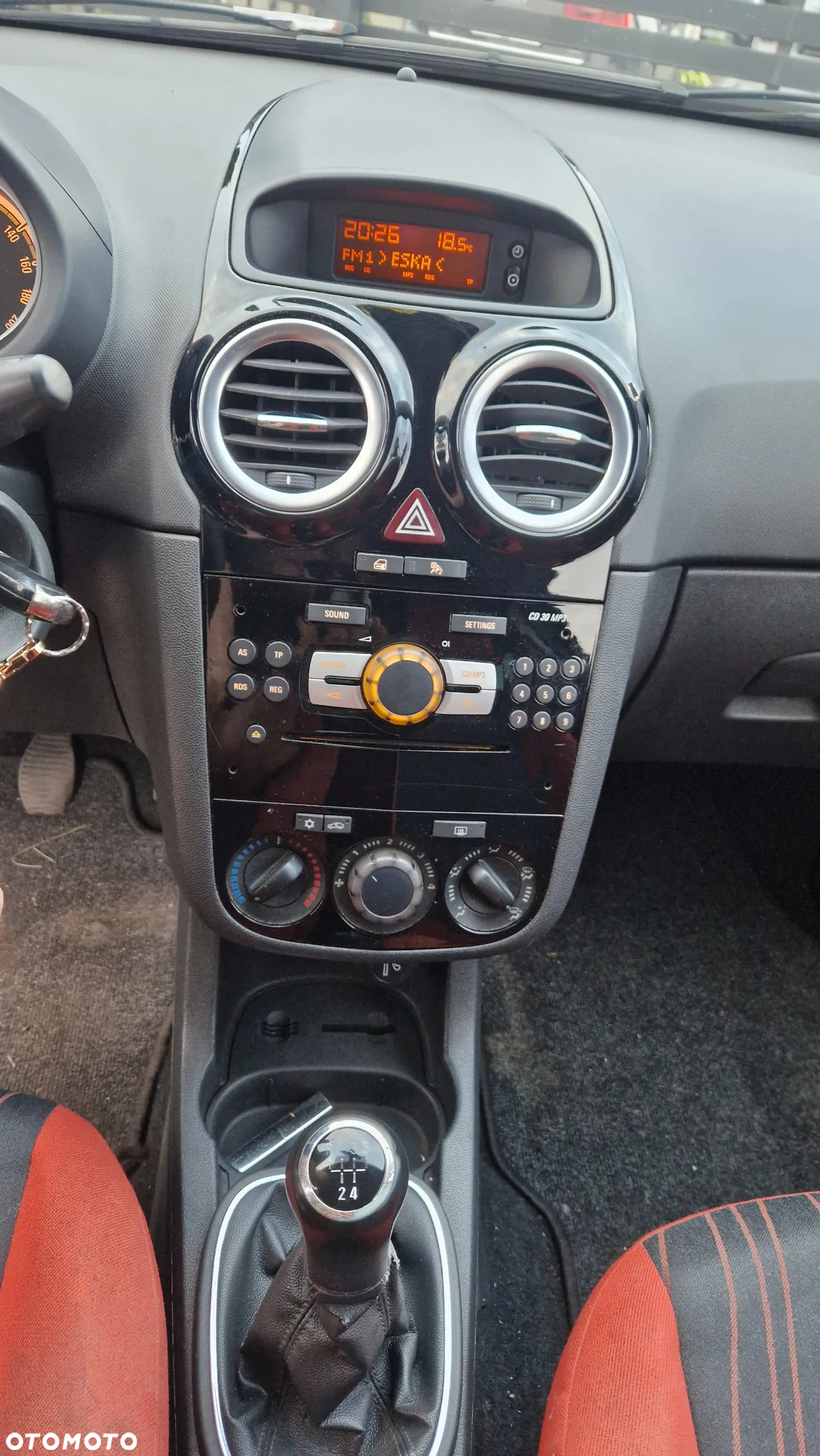 Opel Corsa 1.4 16V Enjoy - 16