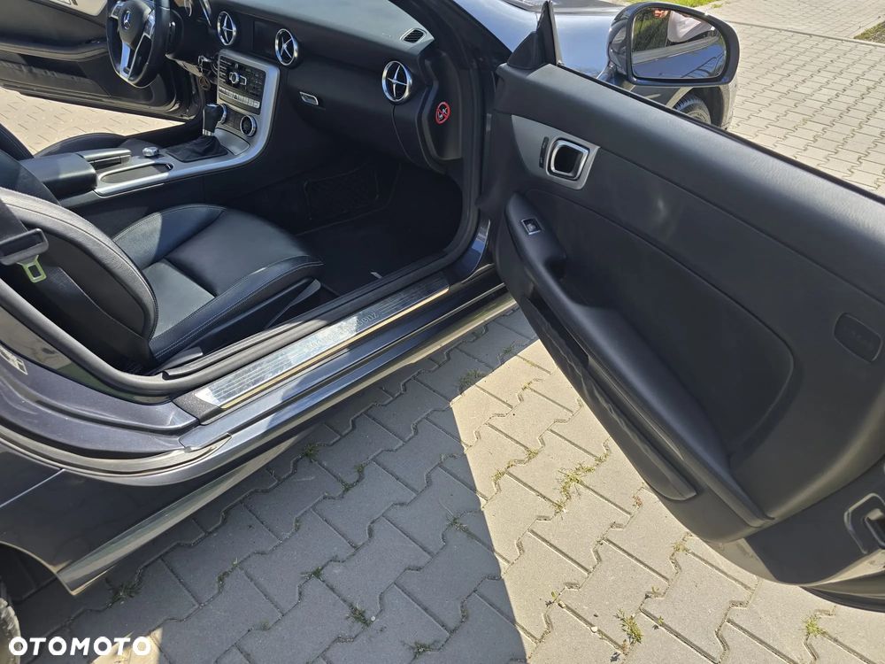 Mercedes-Benz SLK 200 BlueEFFICIENCY 7G-TRONIC Edition 1 - 22