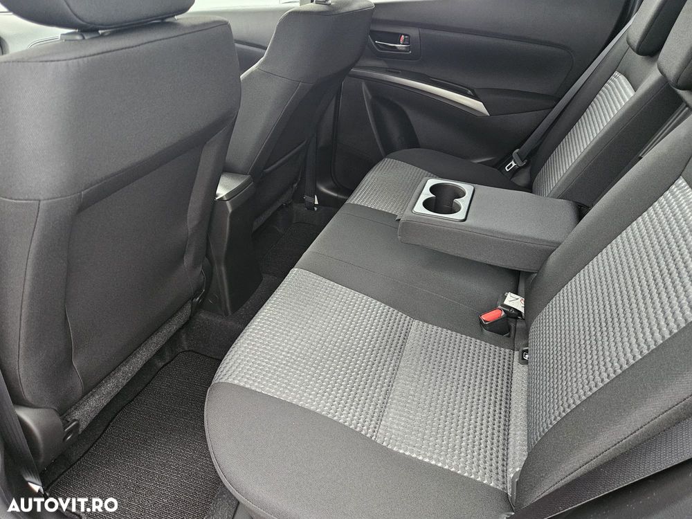 Suzuki S-Cross 1.4 Boosterjet 6AT MHEV Passion - 14