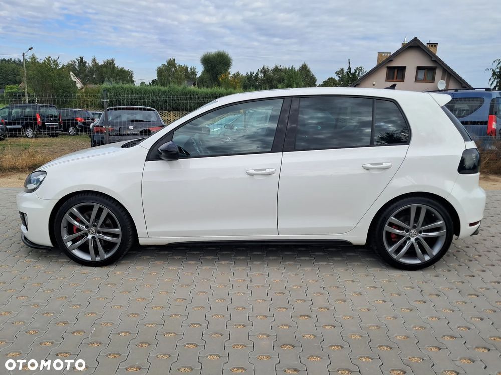 Volkswagen Golf 2.0 GTI DSG - 5