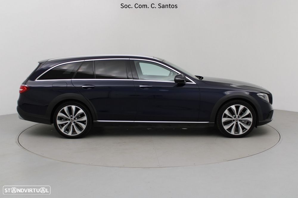 Mercedes-Benz E 220 d 4-Matic All Terrain Avantgarde - 4