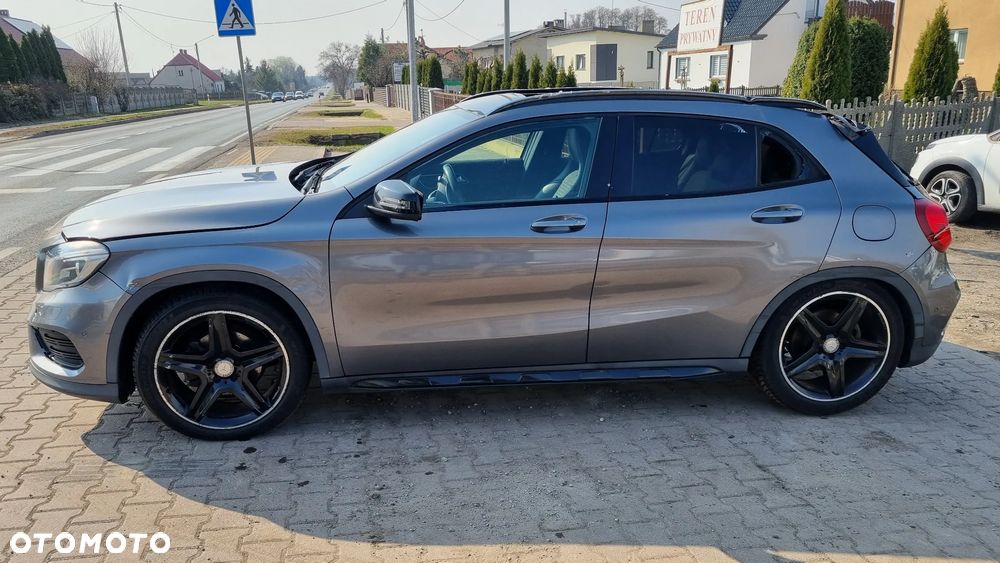 Mercedes-Benz GLA 200 (CDI) d 7G-DCT AMG Line - 11