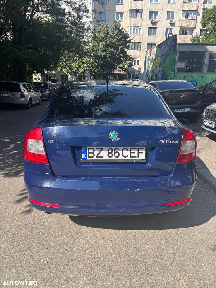 SKODA Octavia 2012 — imagine 3