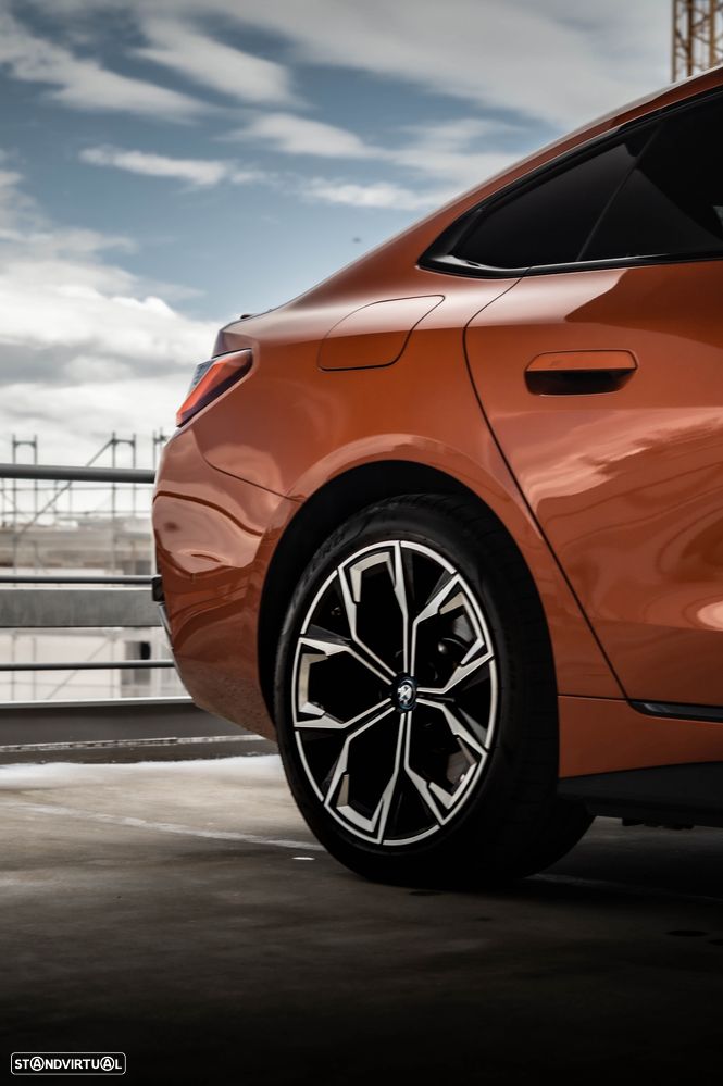 BMW i4 M50 Gran Coupe - 11