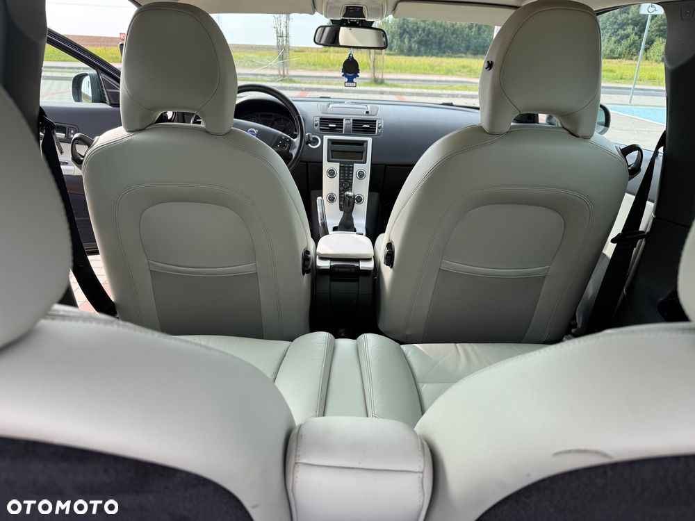 Volvo C30 D2 DRIVe Summum Start-Stop - 19