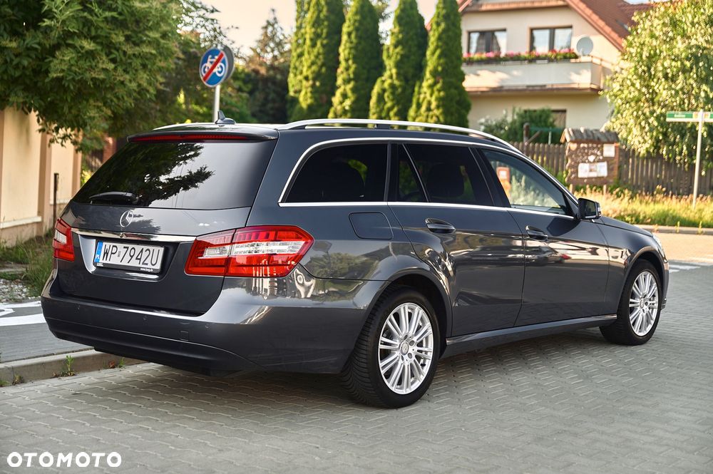 Mercedes-Benz Klasa E 250 CDI DPF 4Matic BlueEFFICIENCY 7G-TRONIC - 13