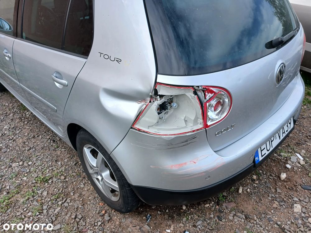 Volkswagen Golf 1.9 TDI DPF Tour Edition - 3
