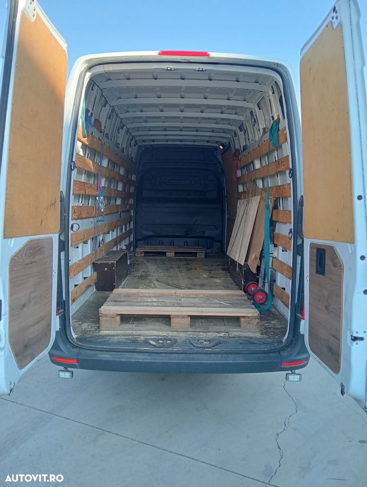 Mercedes-Benz Sprinter - 19