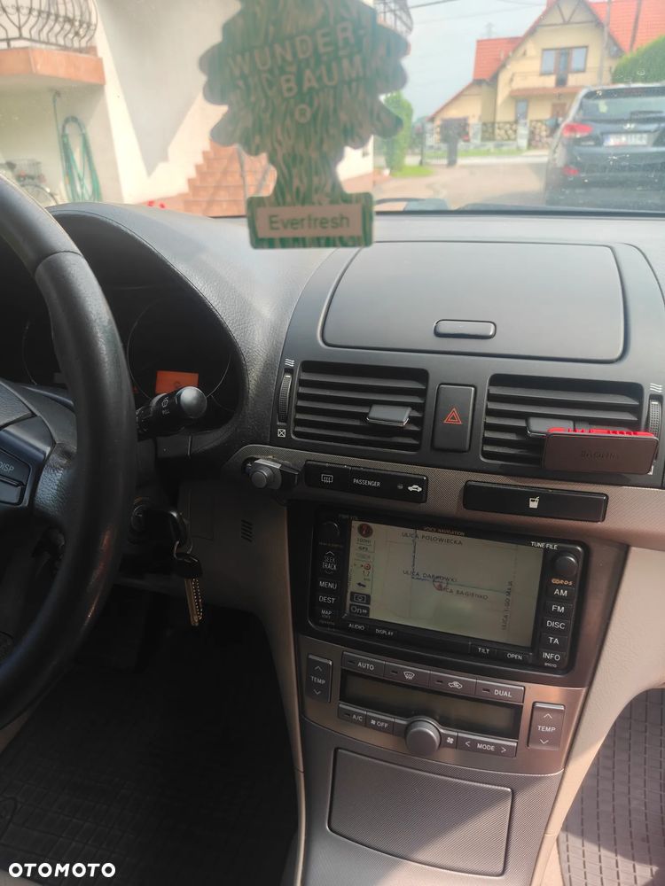 Toyota Avensis 2.2 D-4D Prestige NAVI - 5