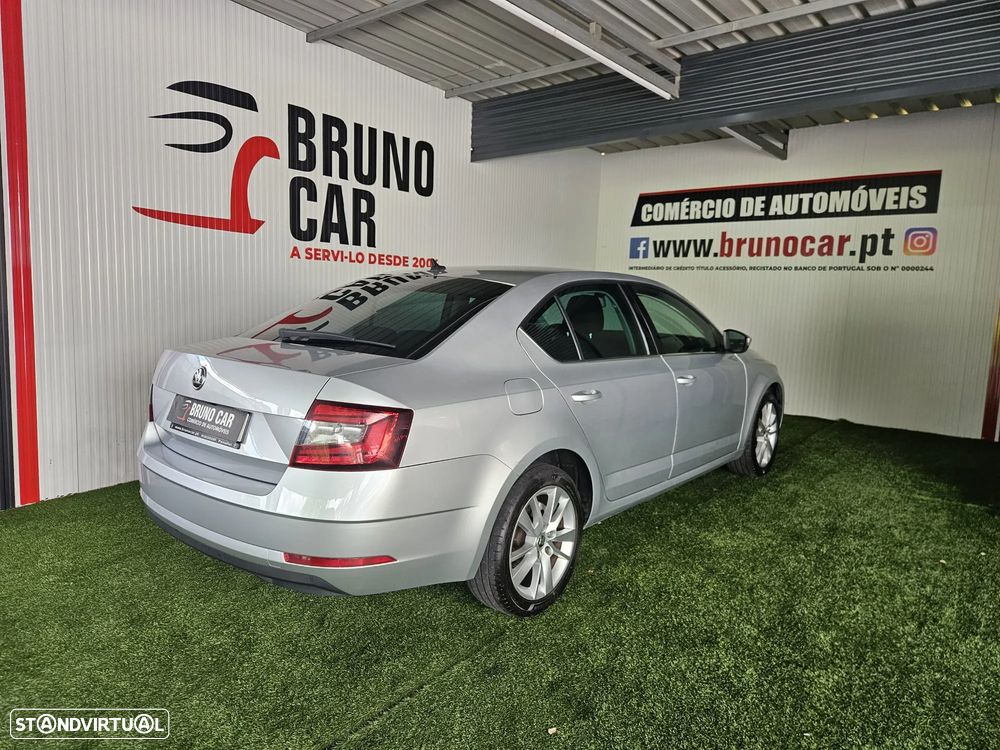 Skoda Octavia 1.6 TDI Ambition - 7