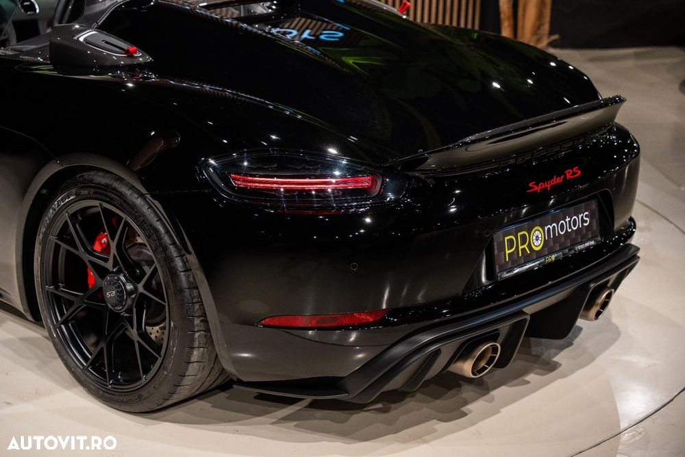 Porsche Boxster 718 Spyder RS - 21