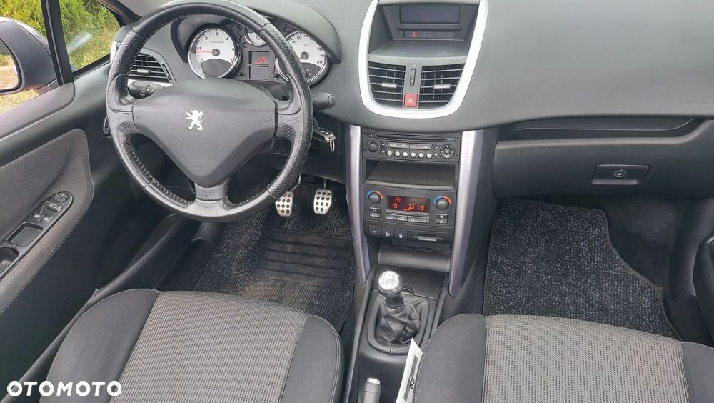 Peugeot 207 CC 1.6 HDi Premium - 5