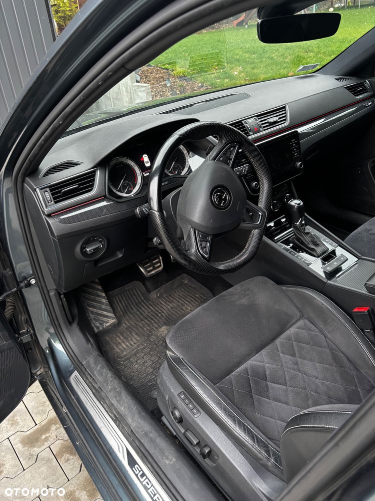 Skoda Superb 2.0 TSI 4x4 Sportline DSG - 8