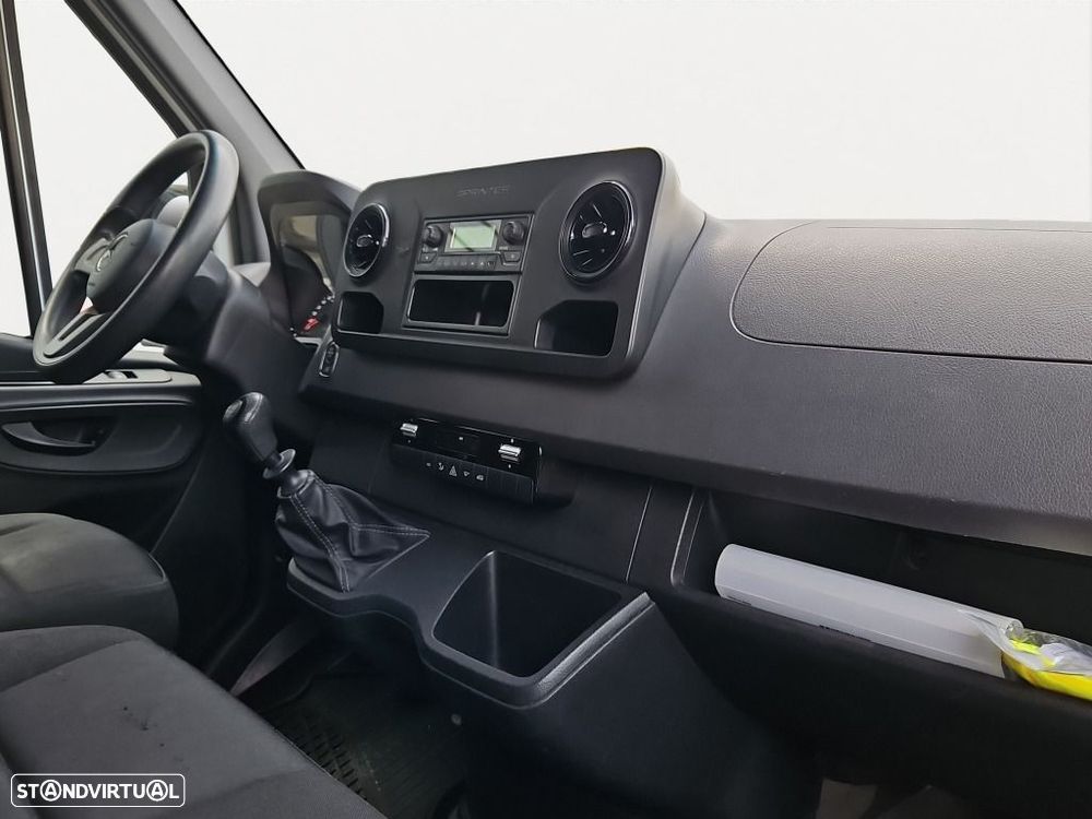 Mercedes-Benz SPRINTER DIESEL 18-24 315 CDI/43 - 13