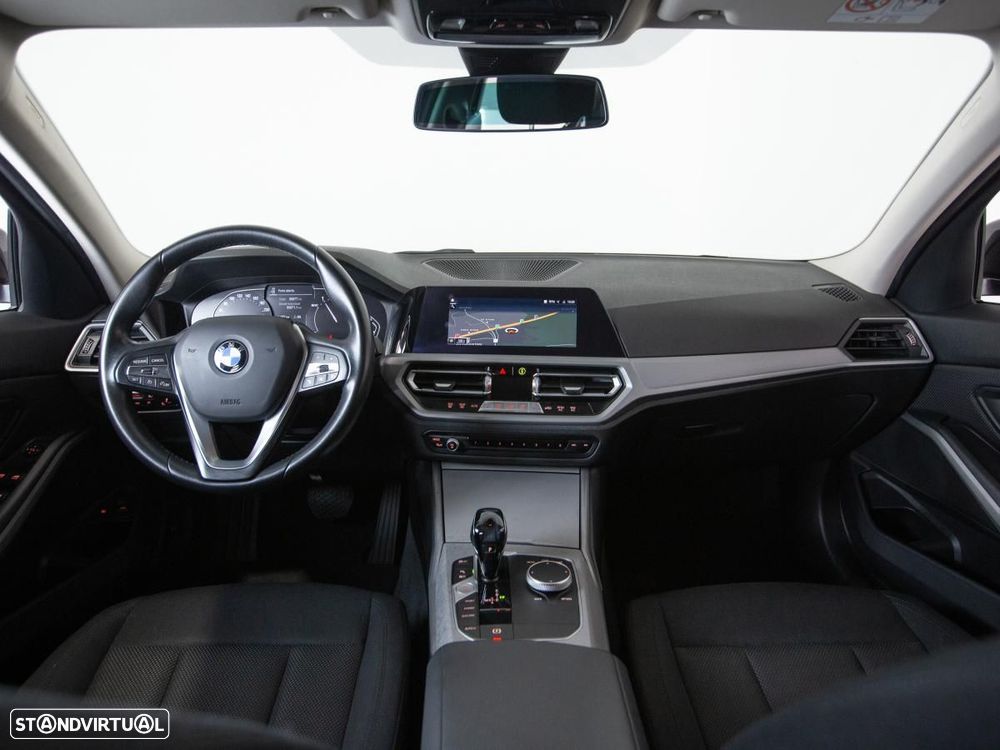 BMW 330 e Touring Corporate Edition Auto - 7