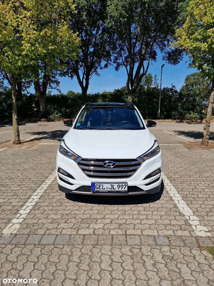 Hyundai Tucson 2.0 CRDI Premium 4WD - 2