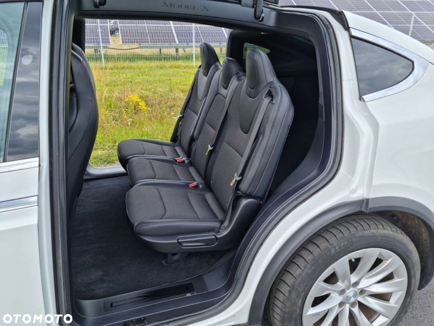 Tesla Model X 75 D - 26