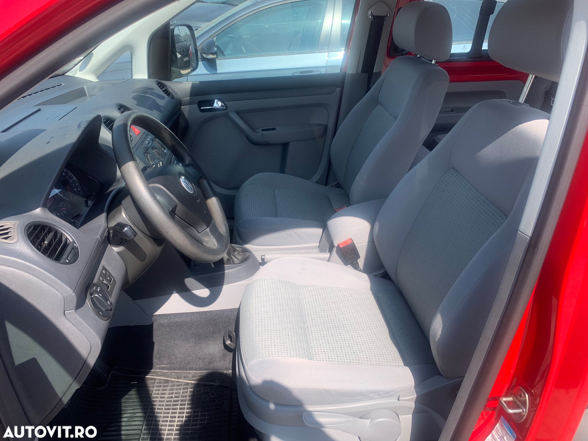 Volkswagen Caddy 1.4 Life (7-Si.) - 6