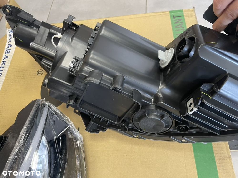 Hyundai IX35 lift Led reflektor przód nowy - 7