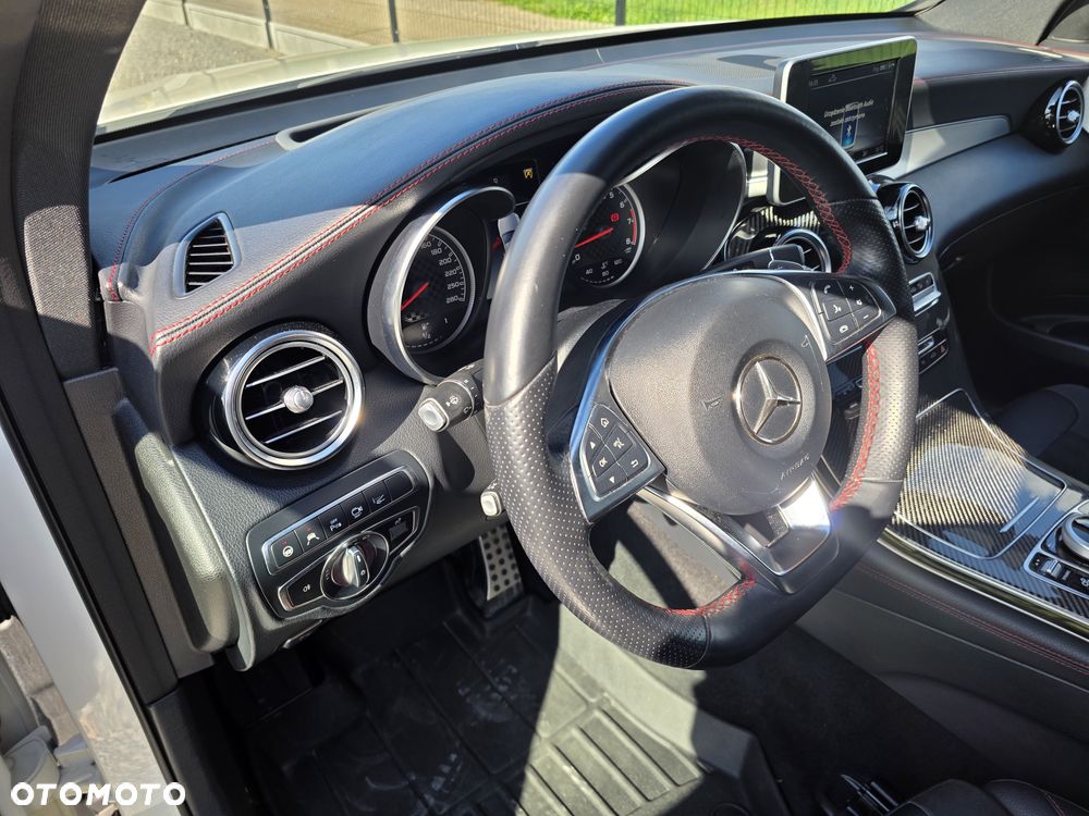 Mercedes-Benz GLC - 16