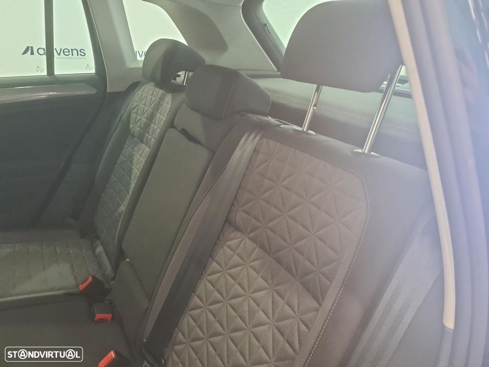 VW Tiguan 1.4 TSI eHybrid Conceptline DSG - 9