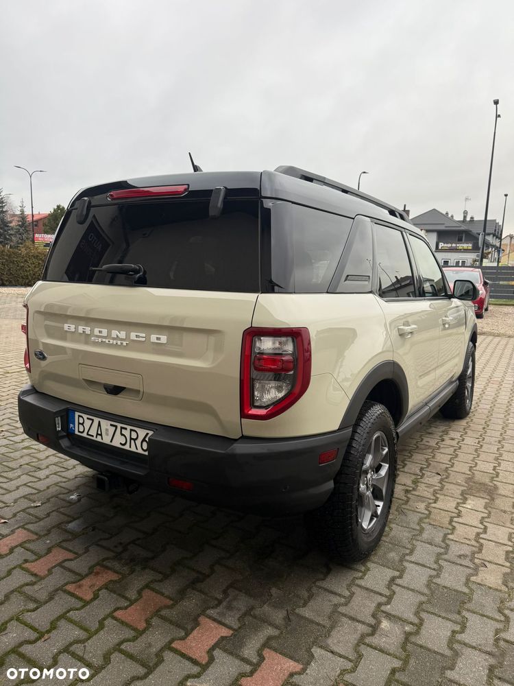 Ford Bronco - 9