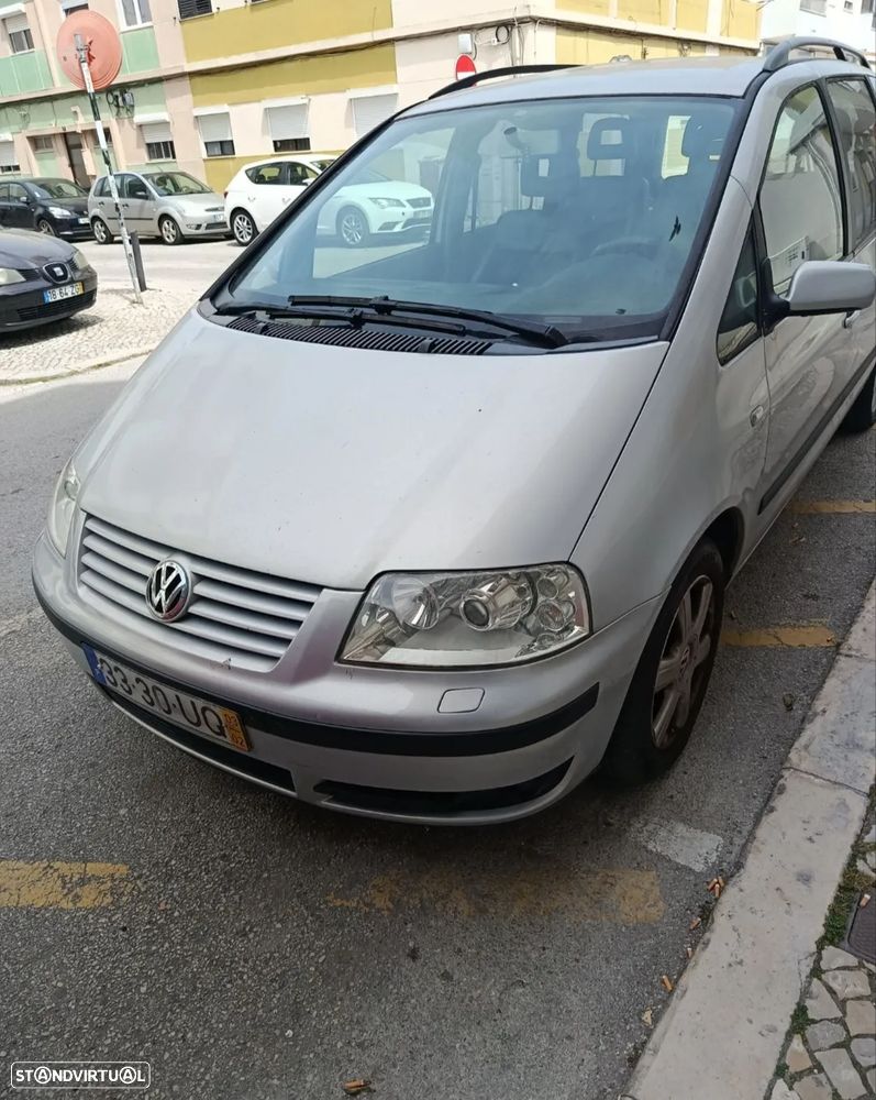 VW Sharan 1.9 TDi Highline TA+AC - 4